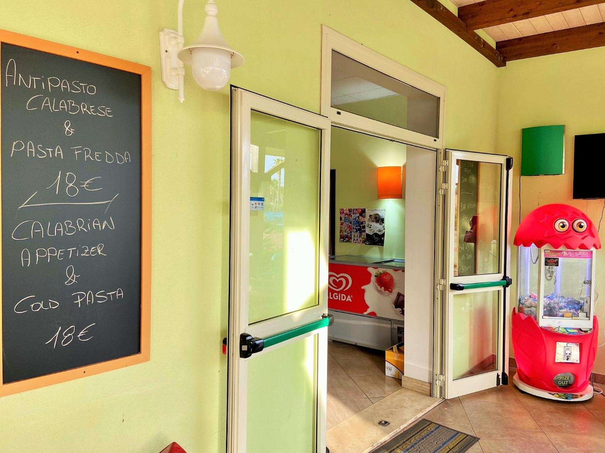 Pizzo Beach Club Διαμέρισμα Εξωτερικό φωτογραφία